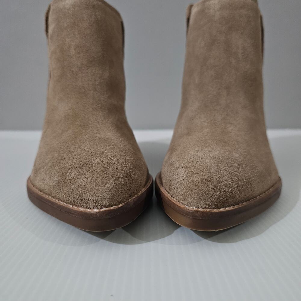 Dolce Vita Spade Pull On Ankle Bootie Womens 9.5 Mushroom Suede Block Heel Fall - Picture 5 of 13